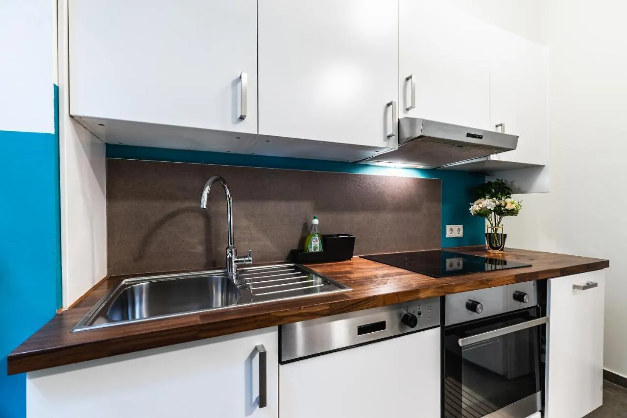 Stylish Designed Apartment In A Calm District Wien