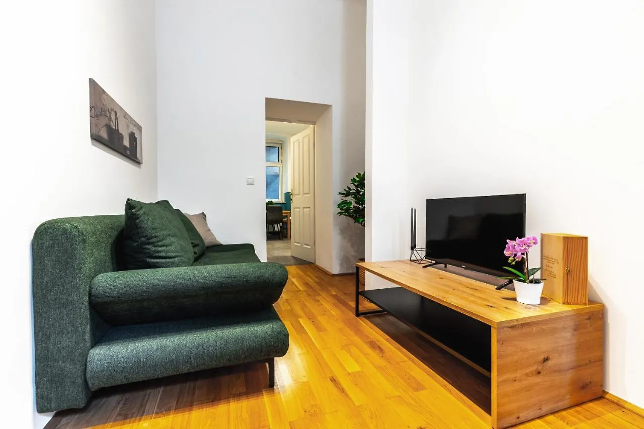 Stylish Designed Apartment In A Calm District Wien Österreich
